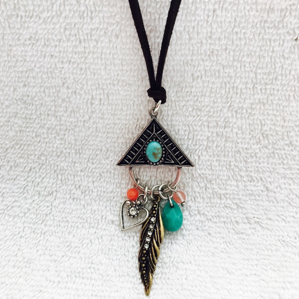 🚨CLOSET CLOSING🚨 Tribal Brown Leather Lace Necklace